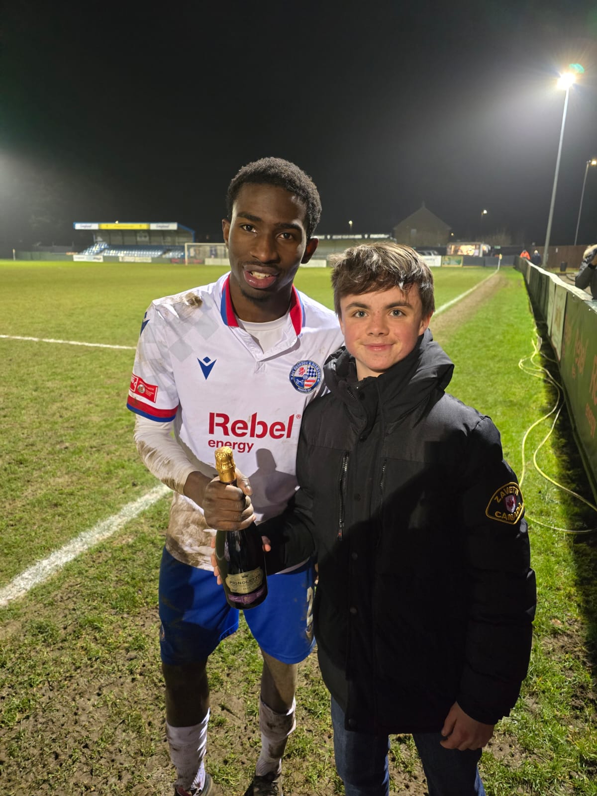 Man of the Match, David Adegbola, presented with his bottle of bubbly by Seventy9, who sponsored tonight's match. 💎